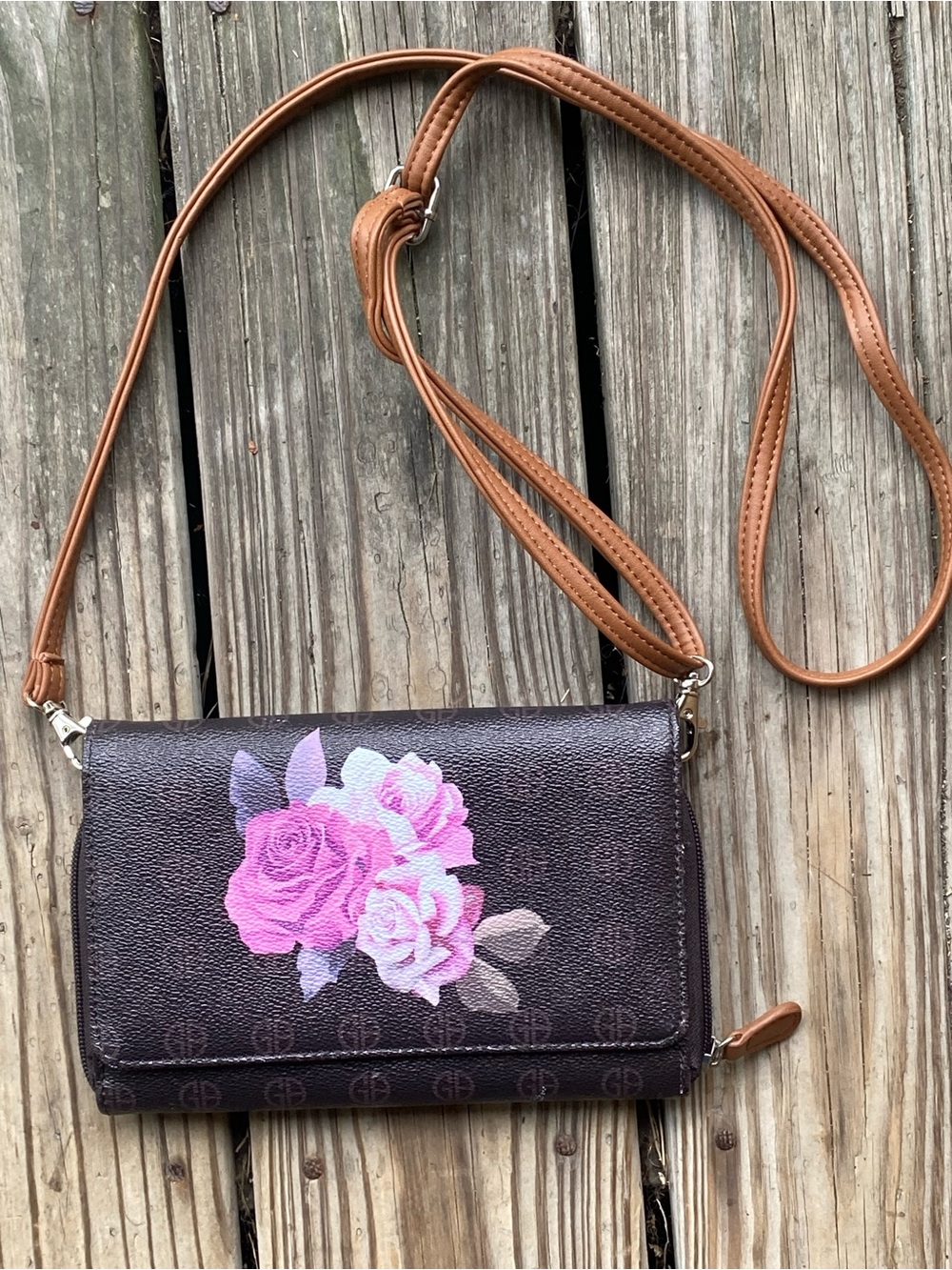 Giani Bernini- Crossbody bag with monogram Pink Rose Bouquet